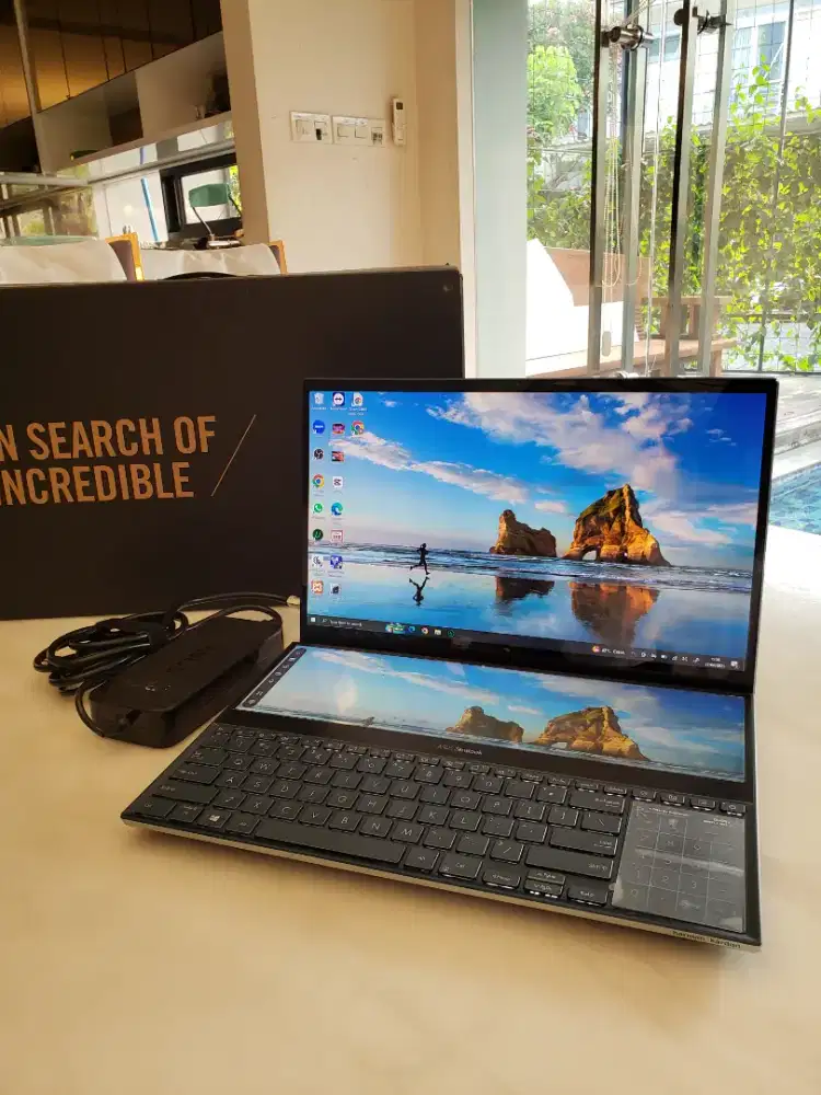 Laptop ASUS ZenBook Pro Duo UX581G