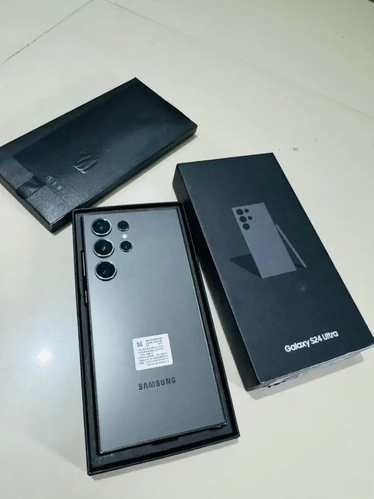 galaxy s24 ultra 12 256 like new sein