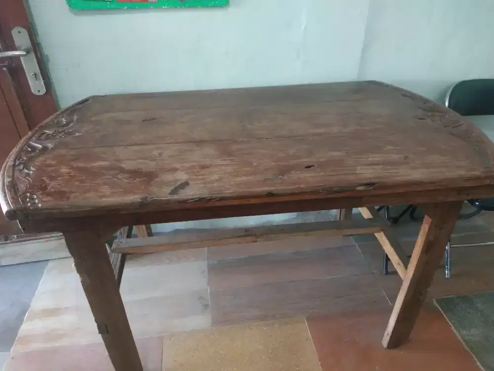 Meja - meja kuno - meja antik