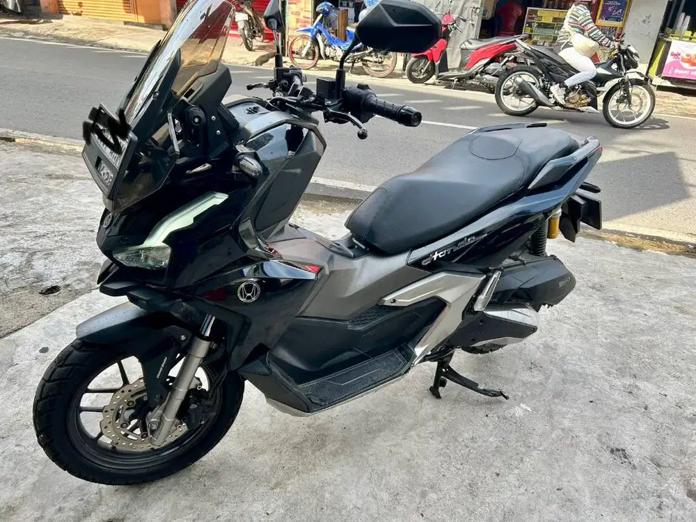Jual ADV 160 (no PR, langsung pakai)