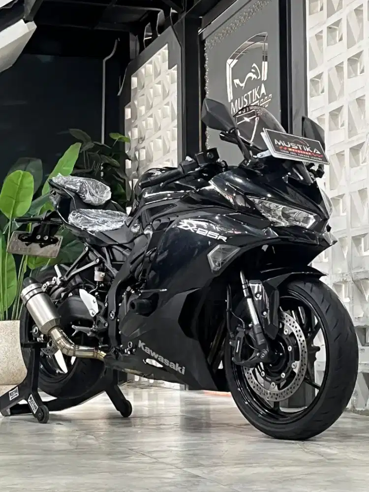 KAWASAKI ZX25R NON ABS 2022 - Chintia Mustika