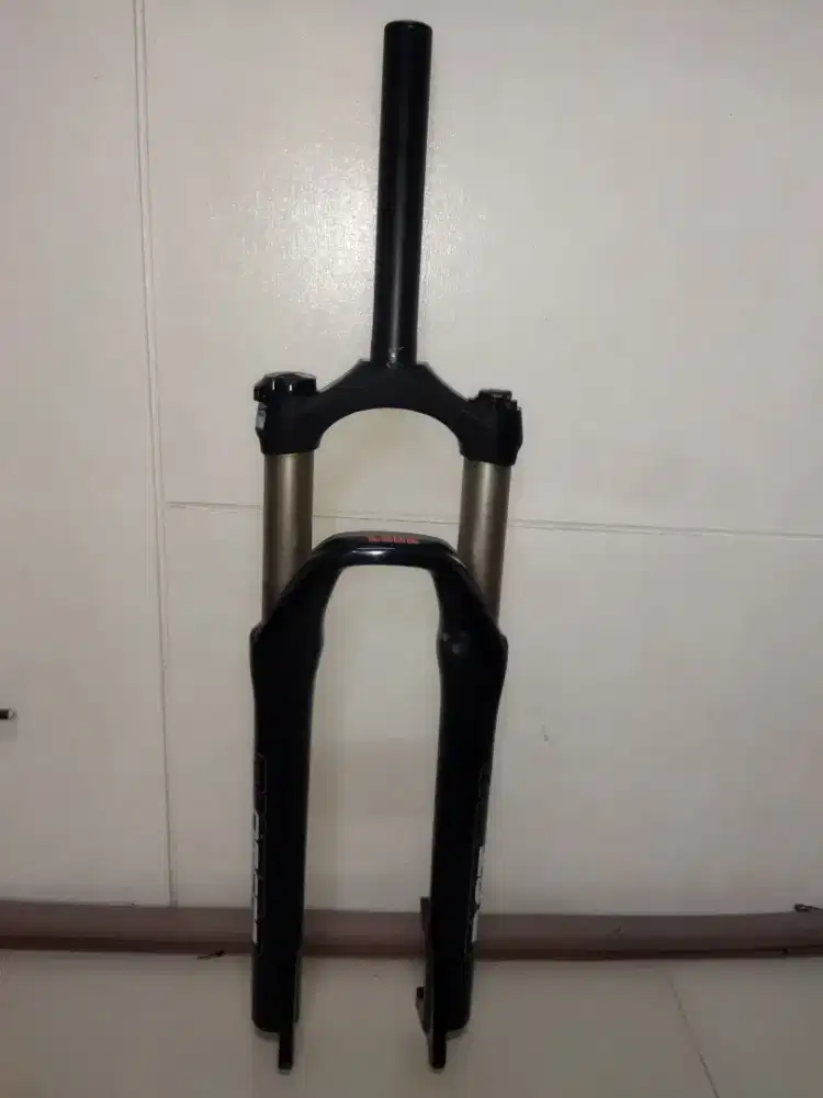 Dijual fork mtb RST OMEGA