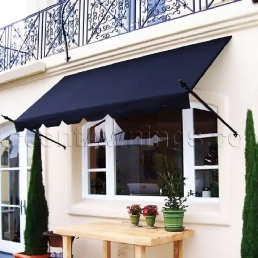 Kanopi kain modern masa kini