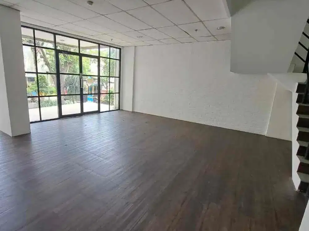 Ruko Disewakan di Apartemen Menteng Square Jakarta Pusat Tengah Kota