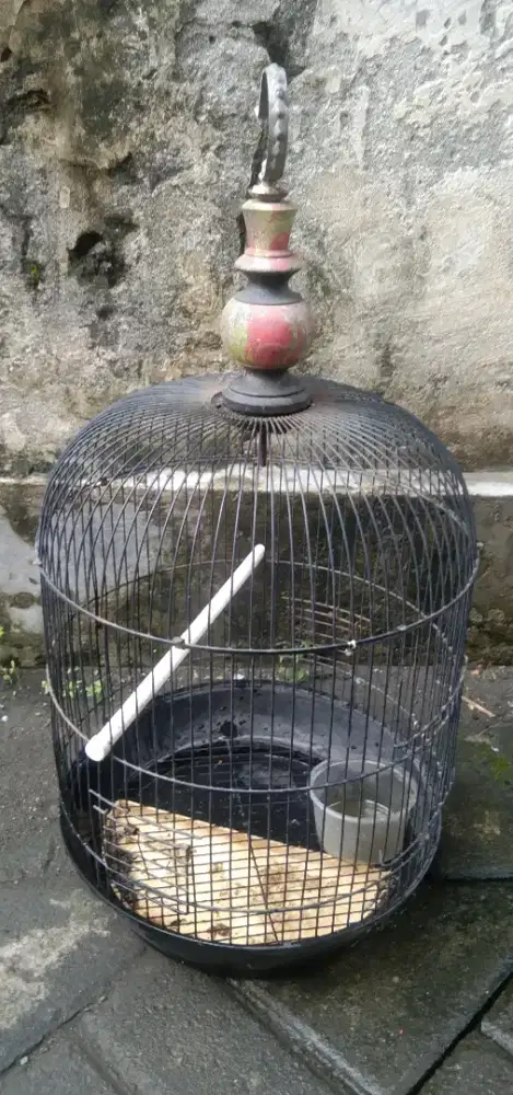 Kurungan besi  bulat