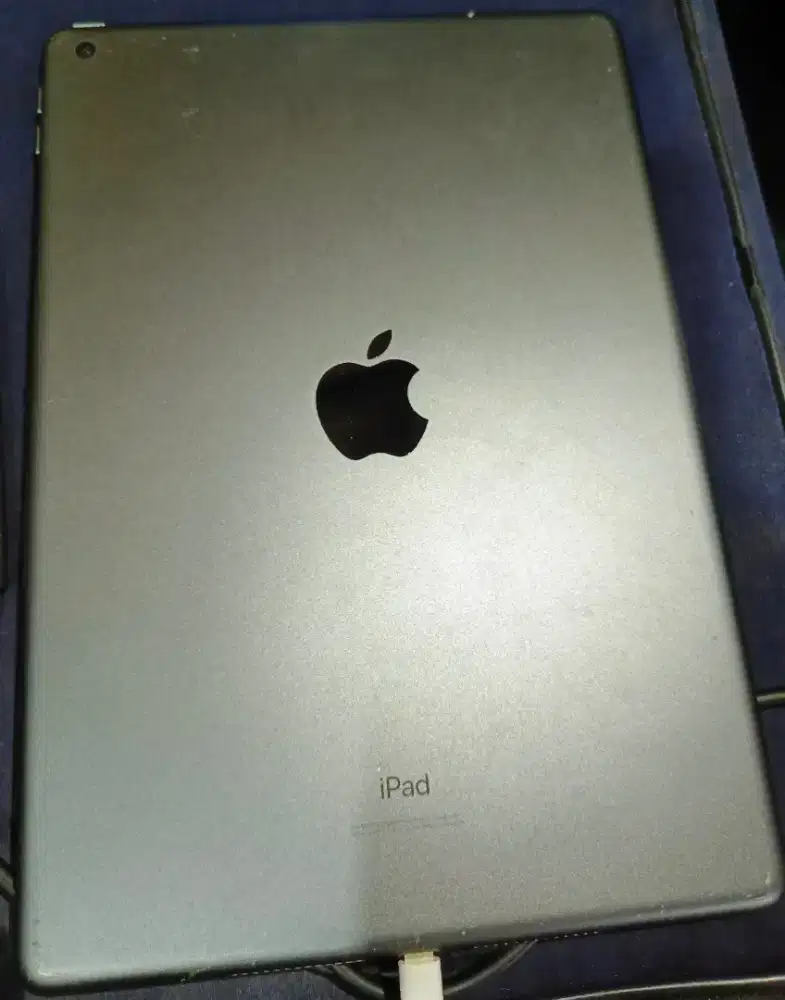 WTS iPad Gen 7th (wifi only) ex iBox