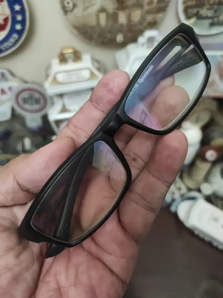 Mulus kacamata baca merk Reebok original mulus hitam dop