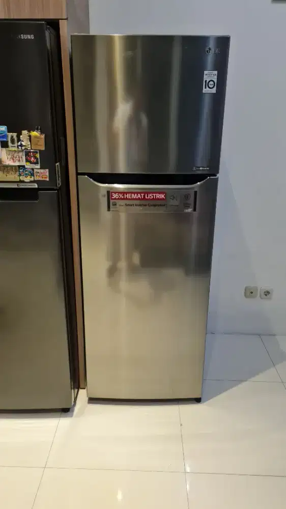 Kulkas LG 2 Pintu Surabaya, Kuat, Dingin, Cantik, Mudah Dirawat