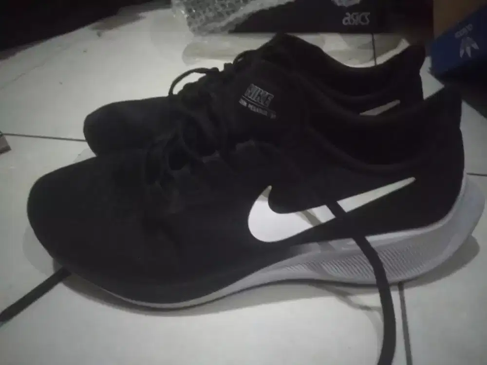 Sepatu Nike second ori