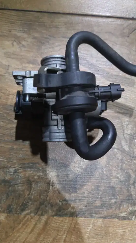 Throttle body TB vespa sprint dan sensor udara vespa