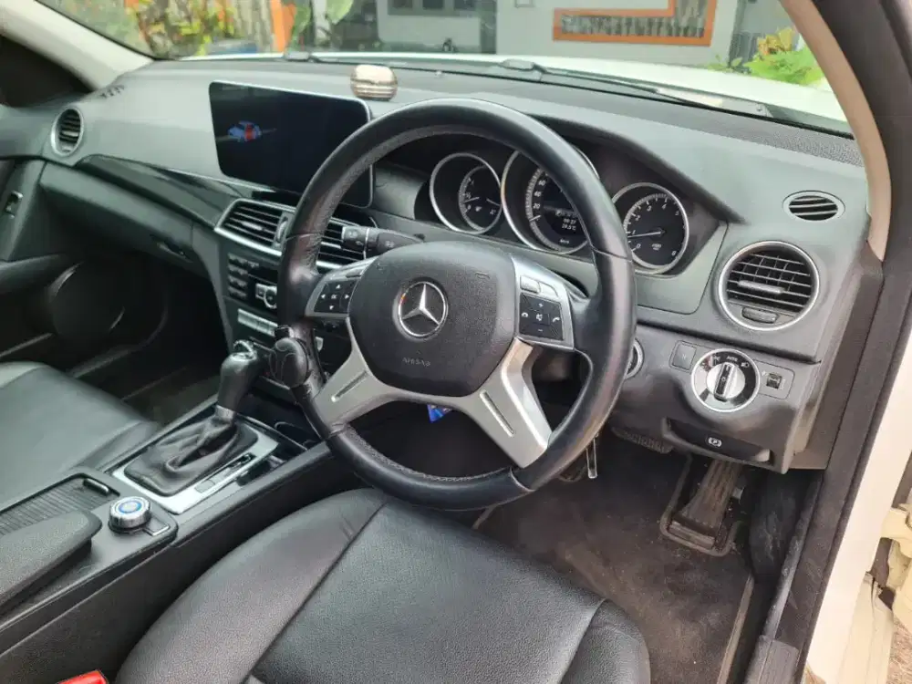Mercedes Benz C200 W204 2013