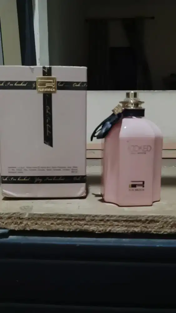 Botol bekas parfum