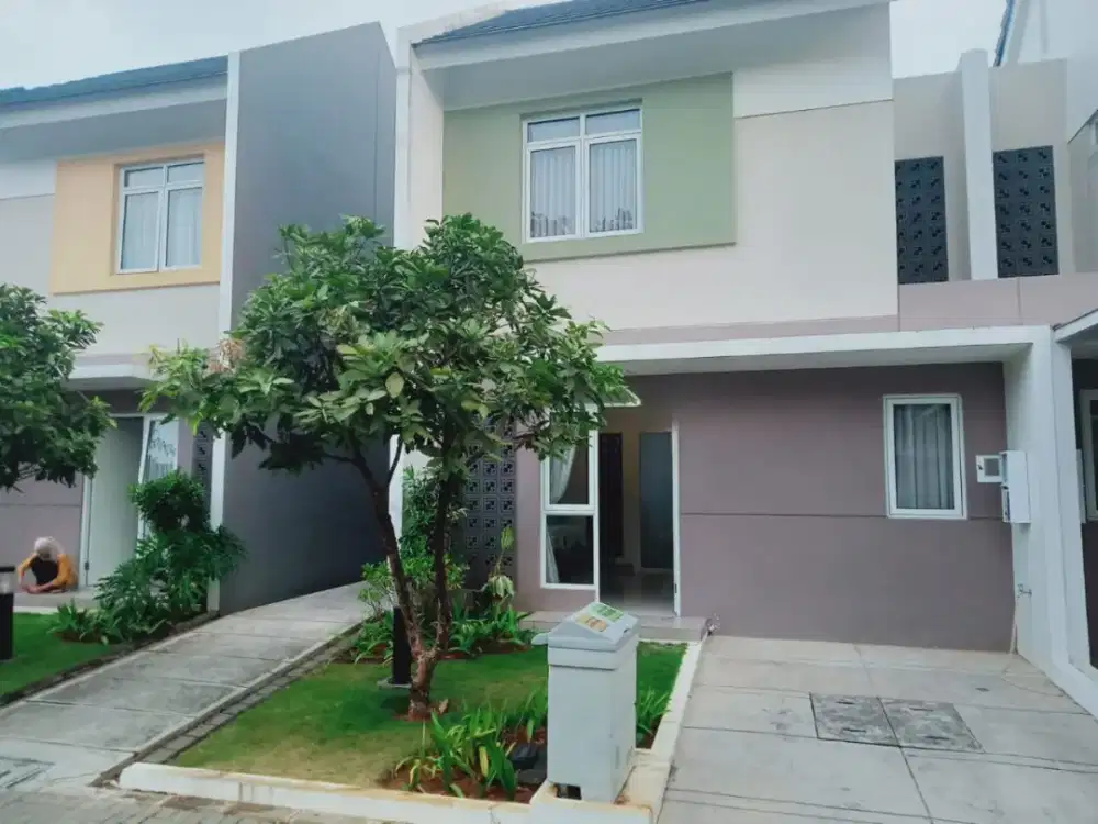 JUAL RUMAH 2 LANTAI DIMAINROAD DAYANA SUMMARECON BANDUNG