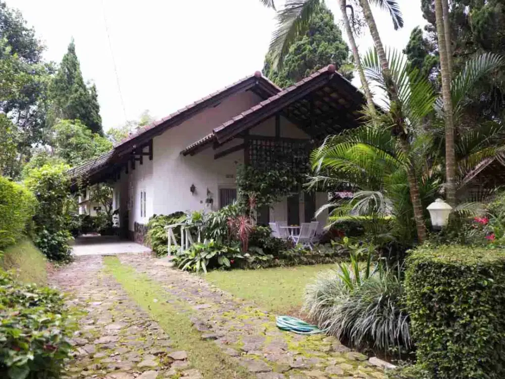 DIJUAL VILLA GRAND TRAWAS Blok D JALAN KEMBAR SUNGAI FULL FURNISHED MOJOKERTO