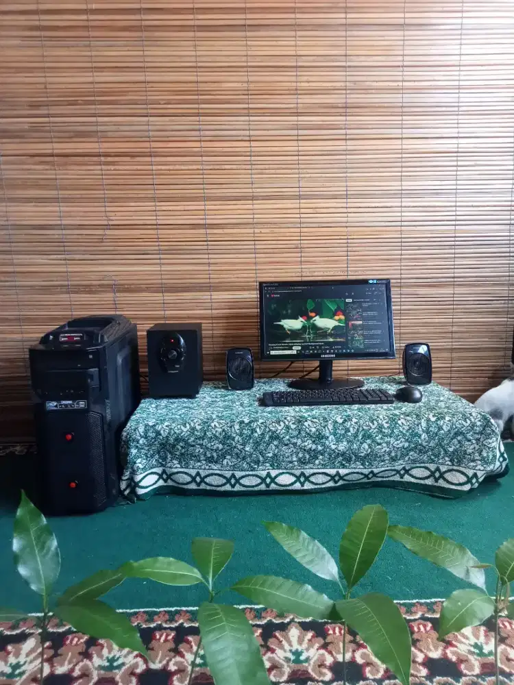 KOMPUTER RAM 8 SSD 250 HARDISK 1 TB