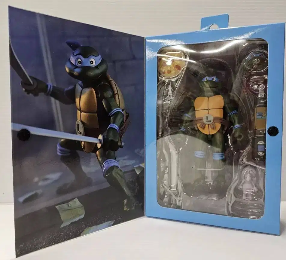 NECA TMNT Ninja turtles - Leonardo - Club pizza
