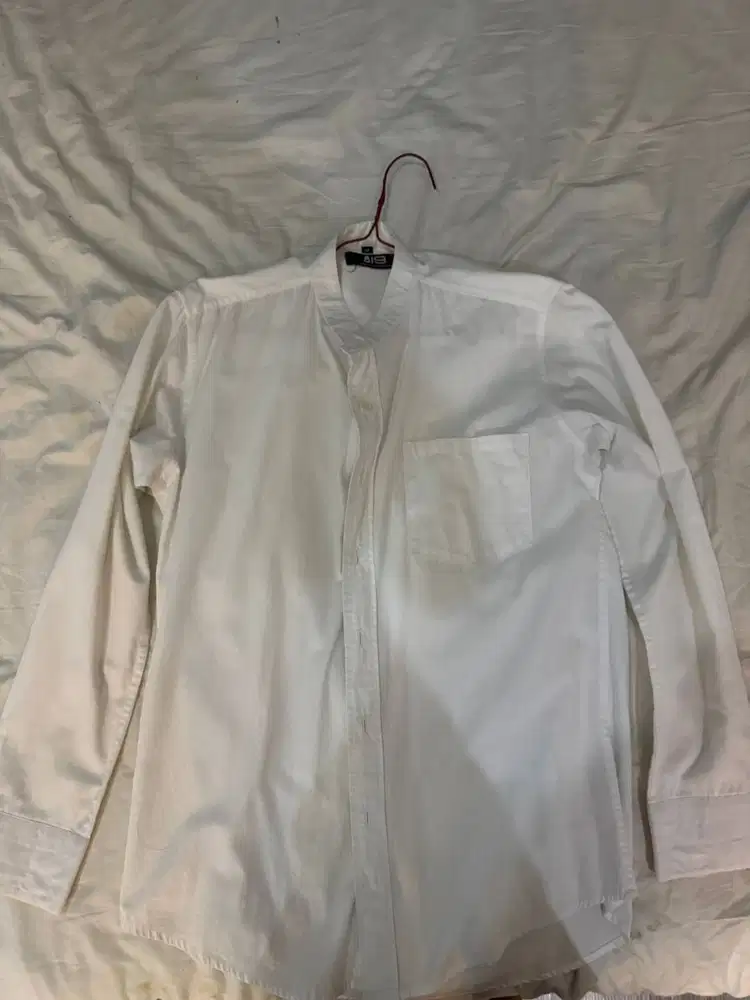 Preloved by Ard - Kemeja shanghai putih