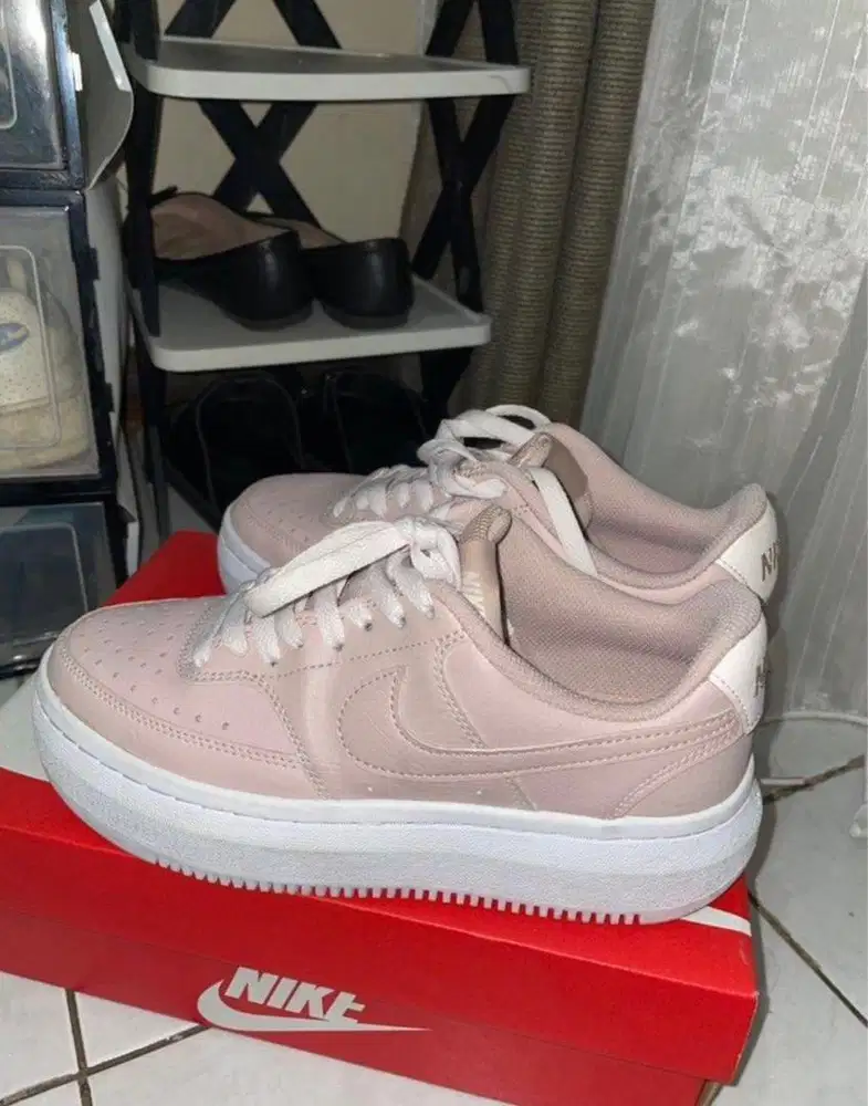 Nike court vision alta