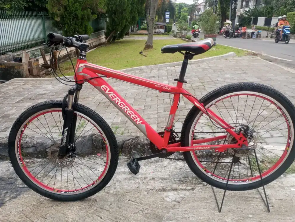 Sepeda gunung Evergreen ukuran 26