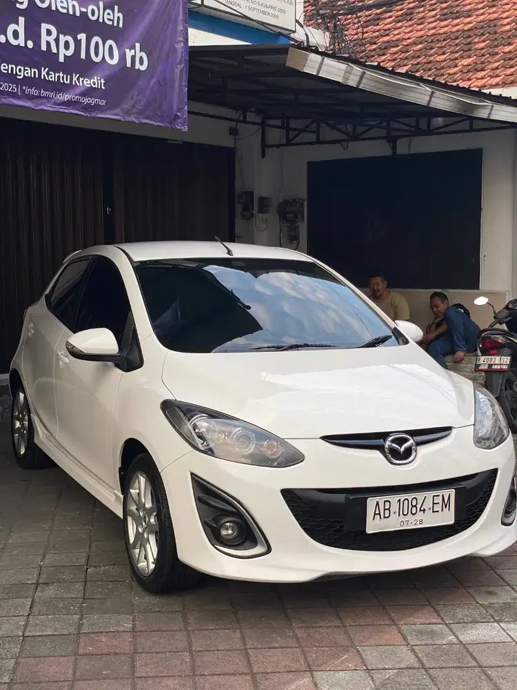 Mazda 2 RZ Matic 2013/2012 Mulus Siap Pakai Low KM