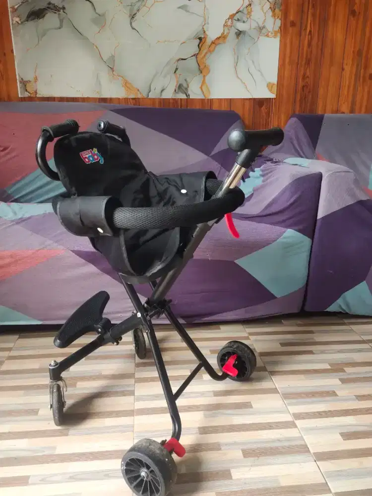 Stroller lipat bayi