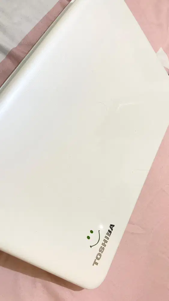LAPTOP SECOND Toshiba Satellite L40-A
