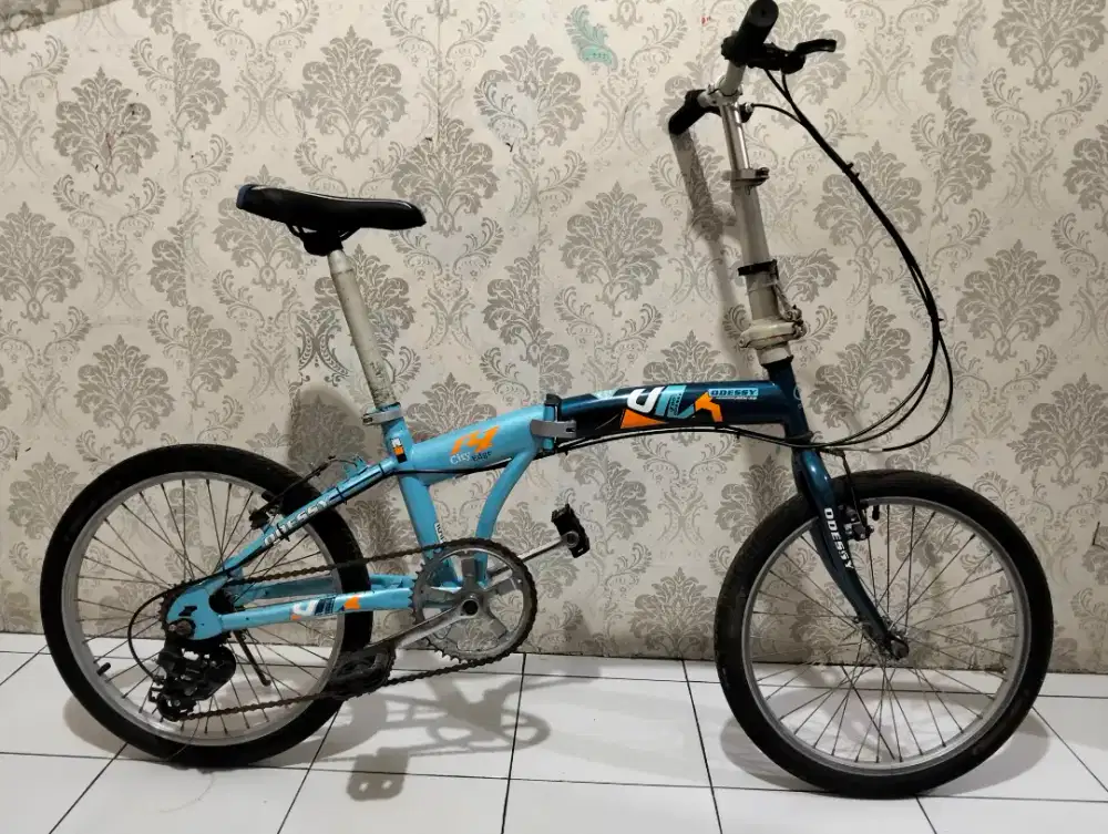 Sepeda lipat anak ukuran 20