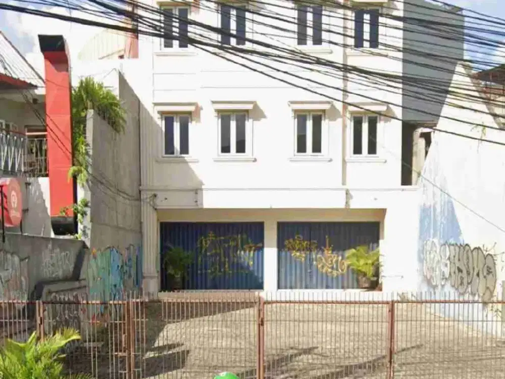 Tempat Usaha Ramai Kebayoran Baru