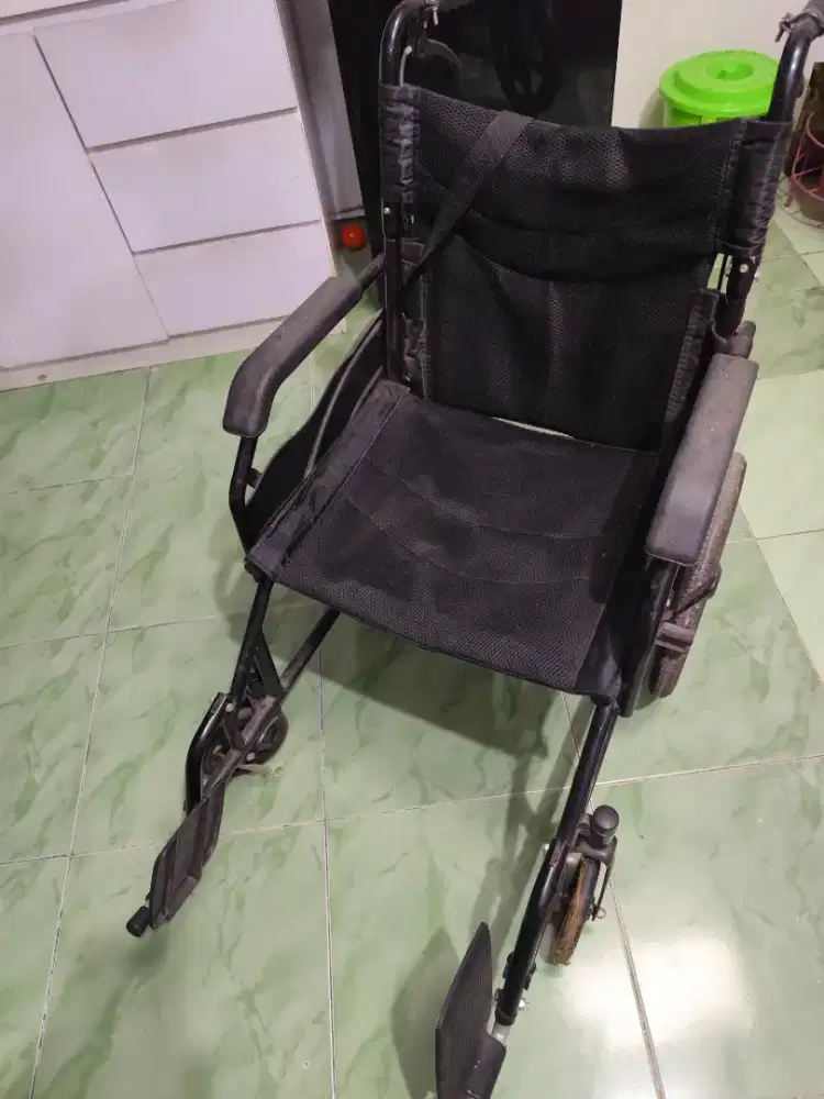 Dijual kursi roda traveling