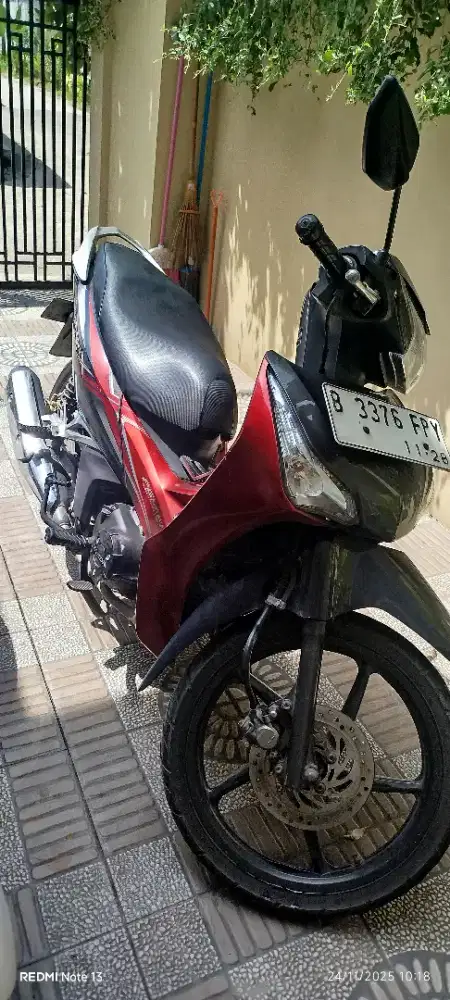 Dijual Supra x helm in 2013