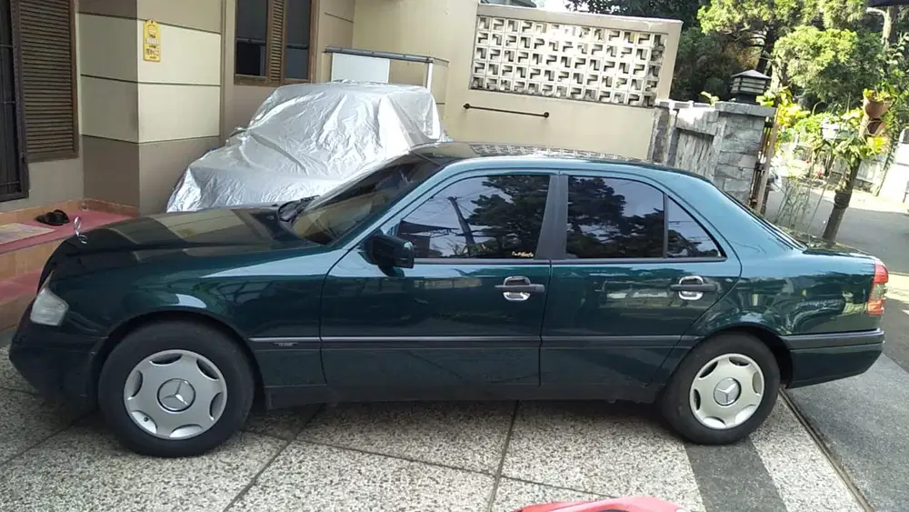 Mercedes-Benz C200 1997 Bensin