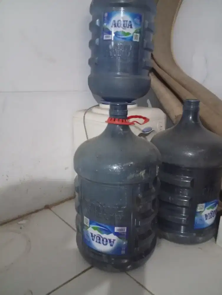 Galon air Aqua 3 galon