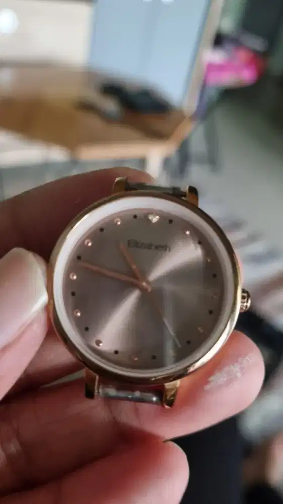 Jam tangan Elizabeth