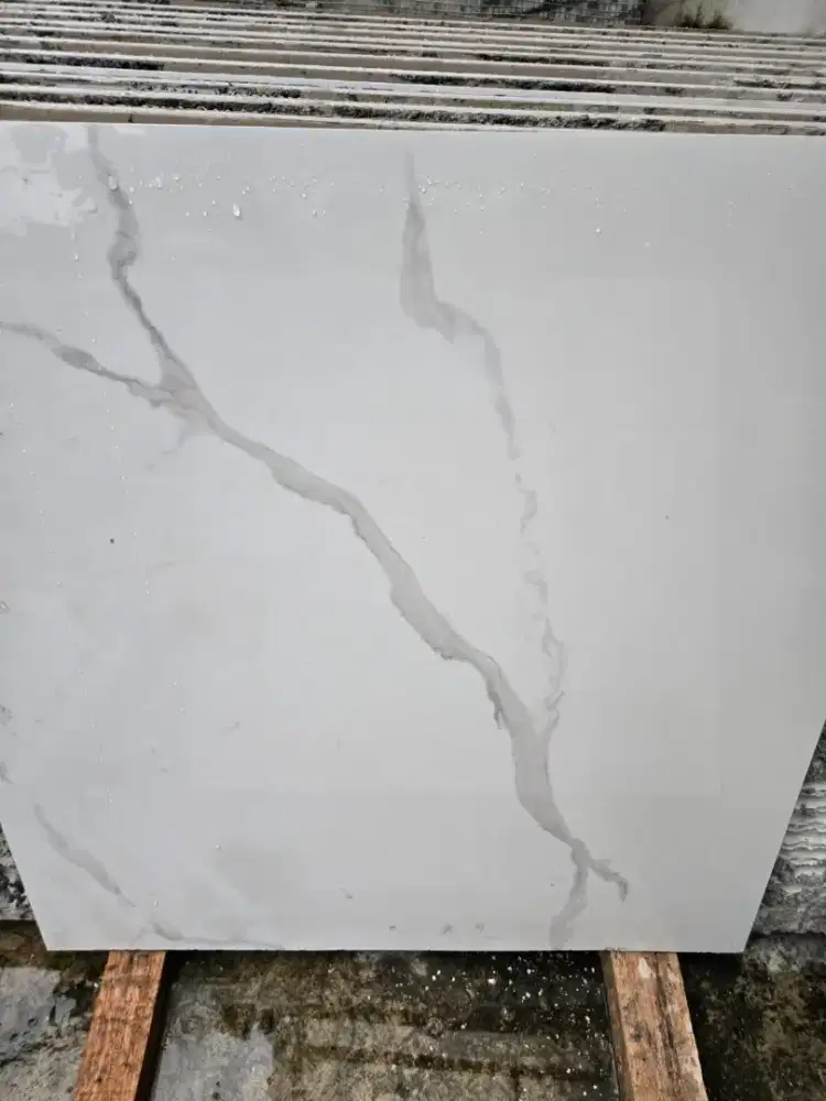 GRANIT TILE MURAH MERIAH