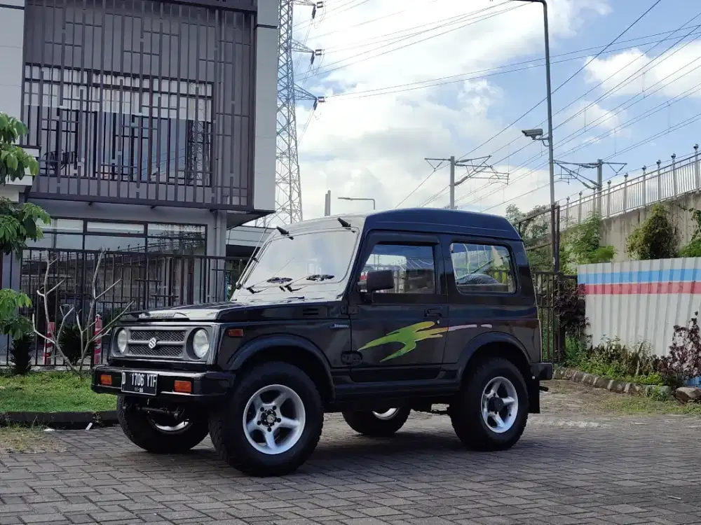 Katana GX 1994 Hitam Manual 4x4 Aktif Freelock Aisin Original Ngaleng