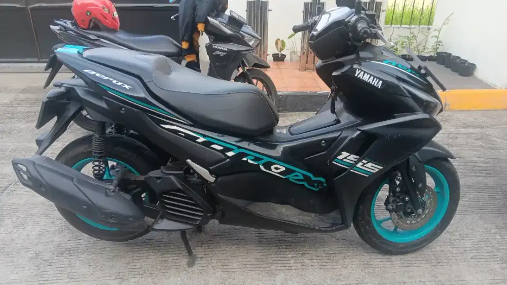 Dijual yamaha aerox connected 2022