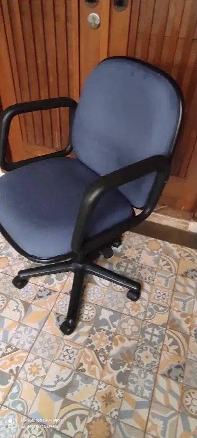 Kursi kantor atau staff