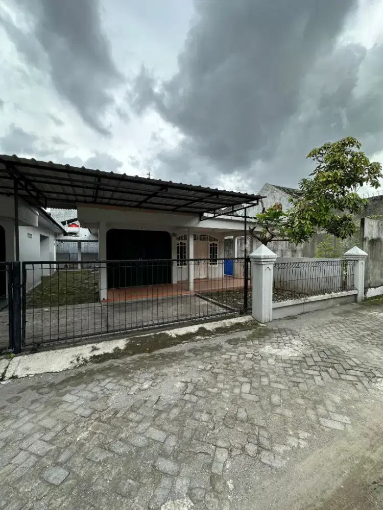 Jl. Kalimantan Seberang Perumahan Puri Arsita Masuk 10 Meter