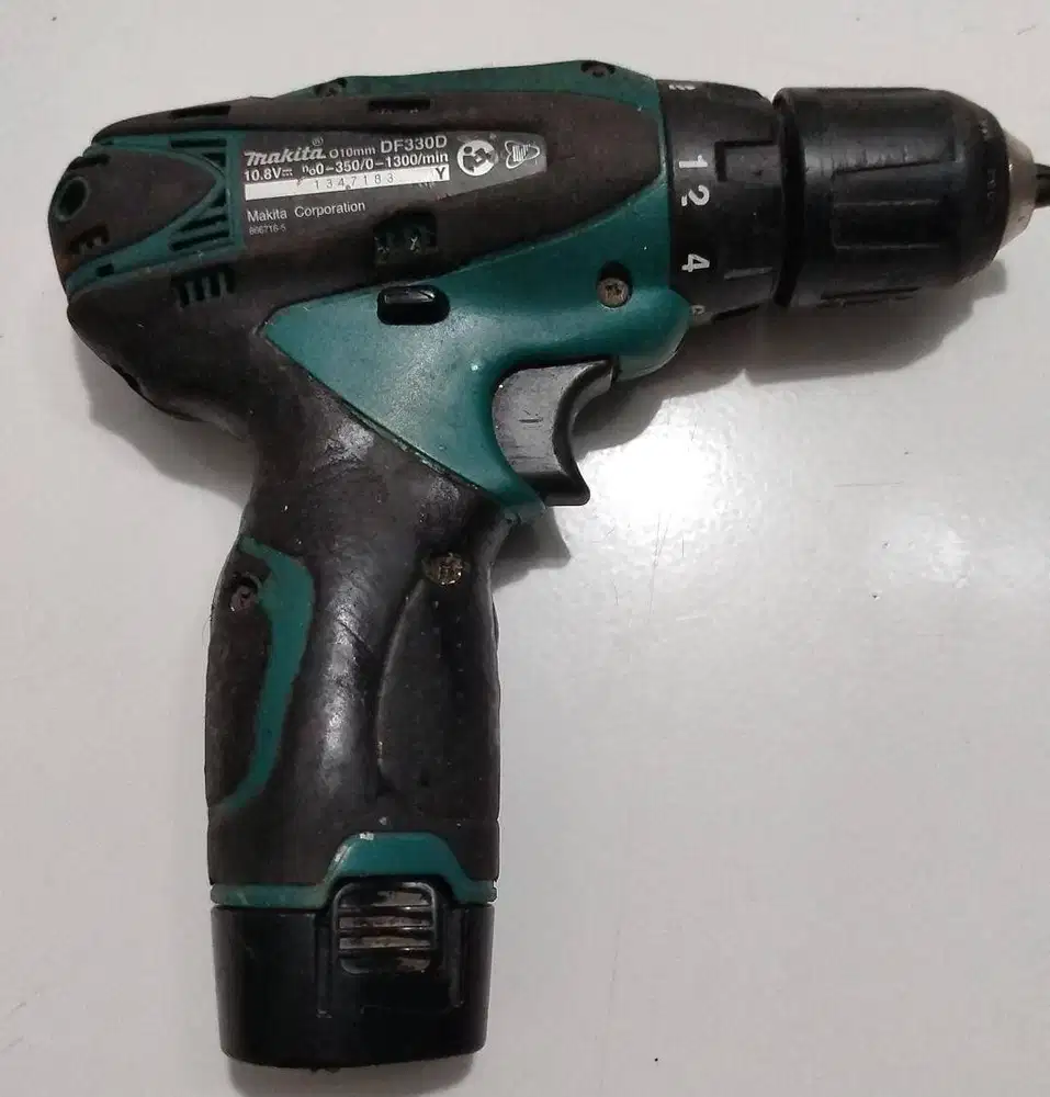 DIBUTUHKAN TEKNISI PEMASANGAN BLINDS/TIRAI