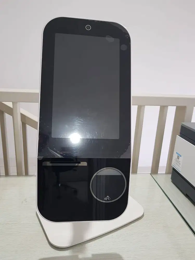 SECOND HARDWARE SELF KIOSK - SIZE 10