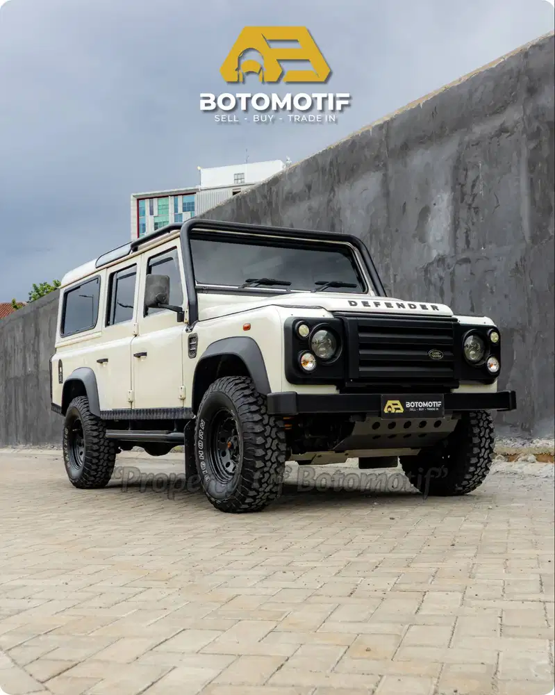 Land Rover Defender 110 Station Wagon 2.2 Puma Diesel M/T 2008