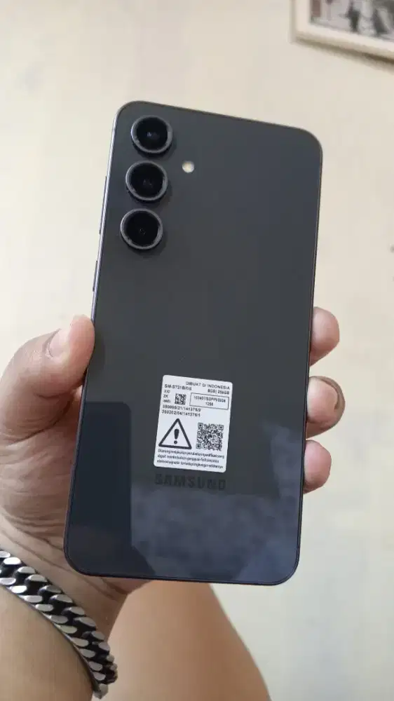 Dijual Samsung S24 FE || 8 - 256 GB