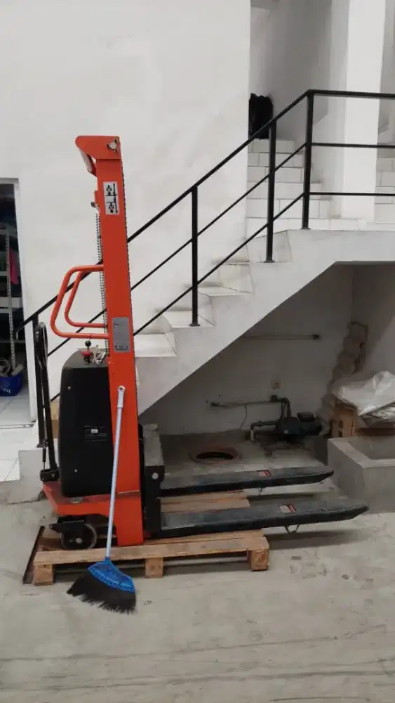 2 Buah Hand Palet Baterai Tahun 2020