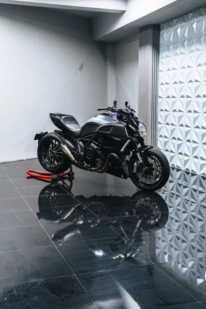 Ducati Diavel 'Chromo' 2013