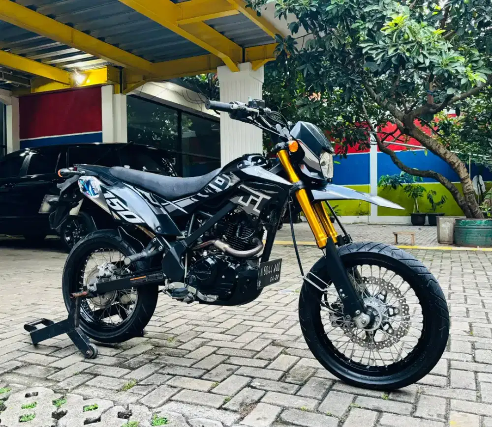 Kawasaki d tracker 150 se