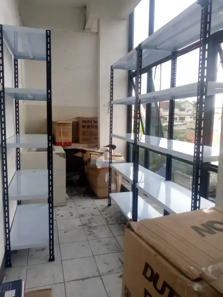 Rak besi rak siku-siku rak kantor