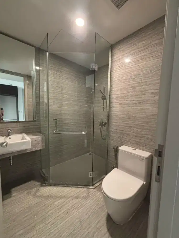 Dijual apartment private lift full furnish mewah LAVIZ CONDOMINIUM