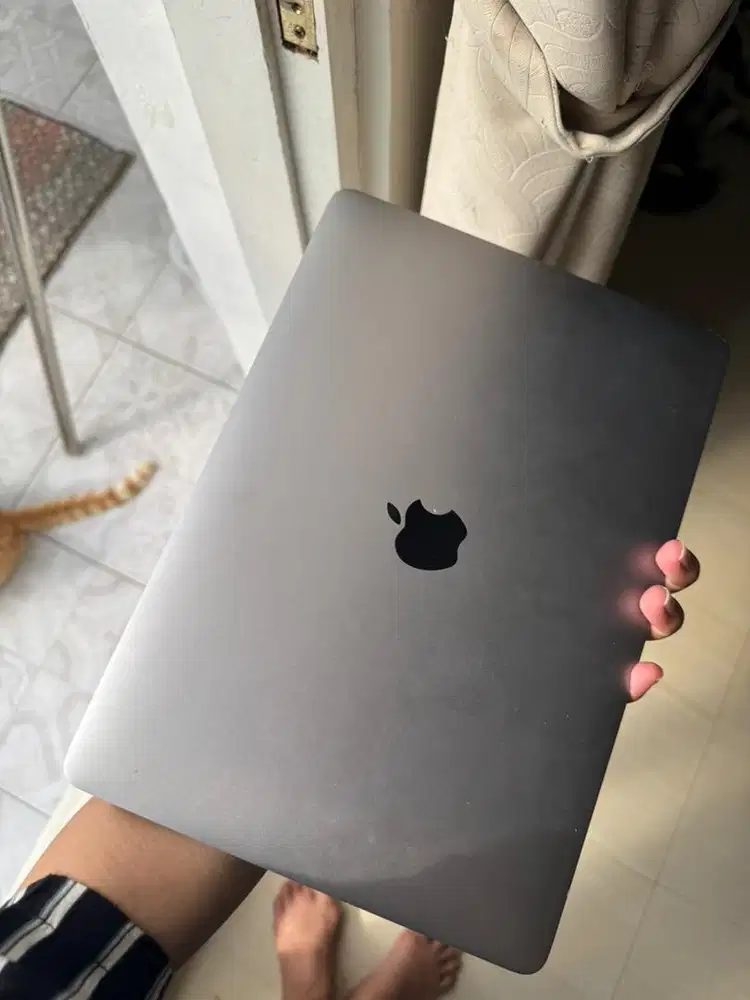 Macbook Pro 2018 8/512gb gray
