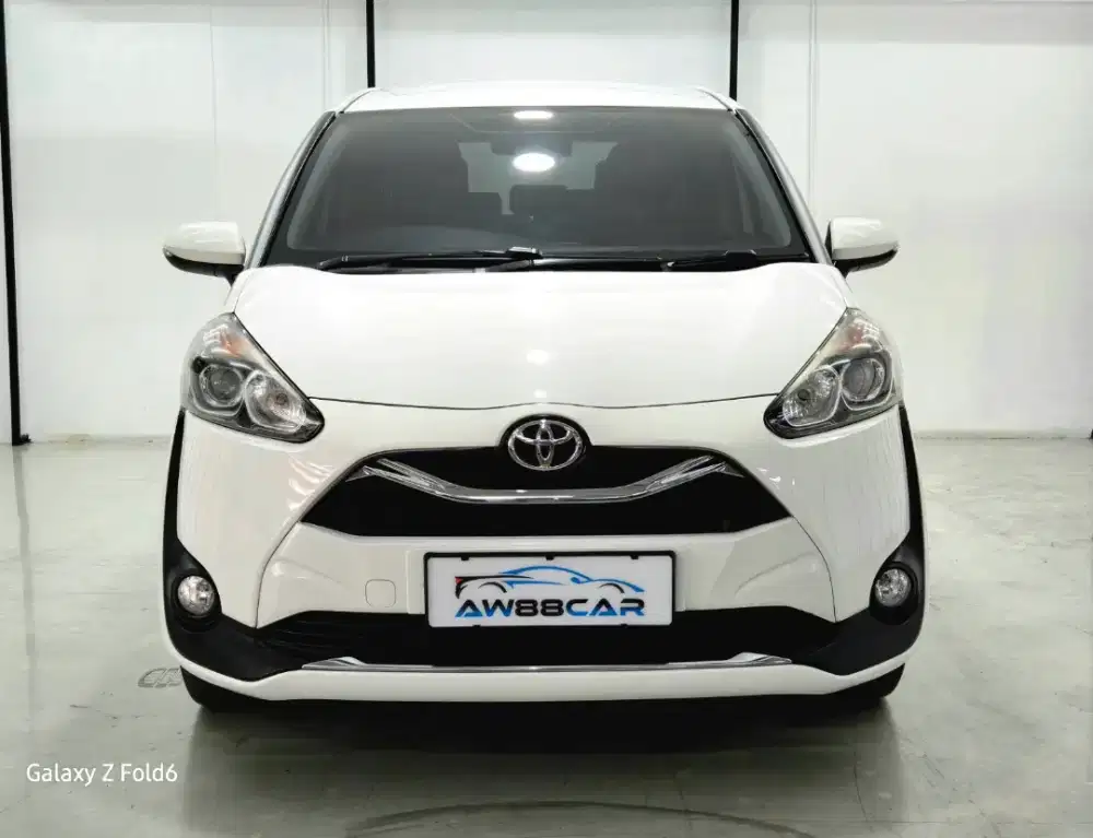 TOYOTA SIENTA 1.5 V AT 2020