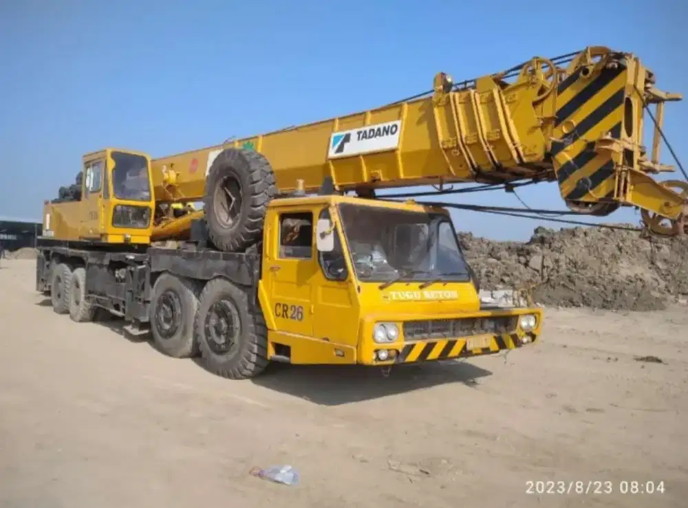 Mobile crane tadano TG600M tahun 97 capasitas 60 ton